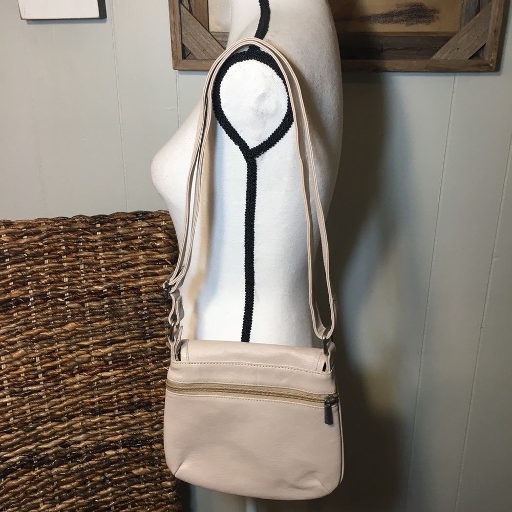 Unbranded basic crossbody - Picture 2 of 7